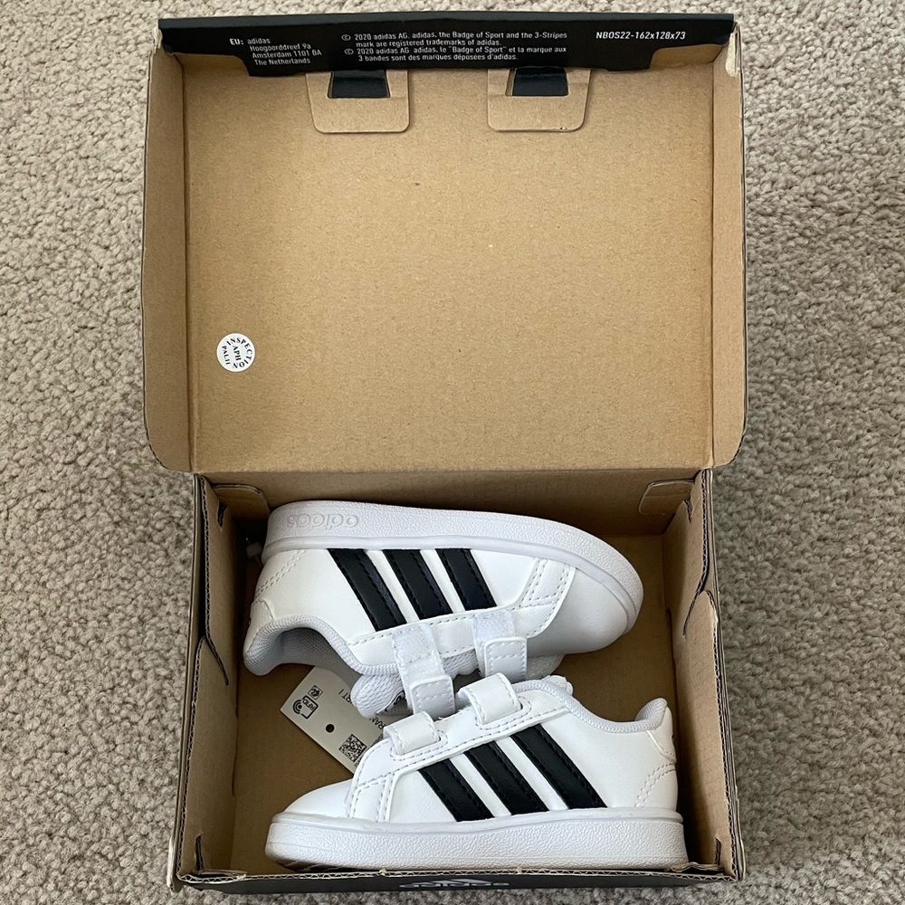 toddler adidas shoes